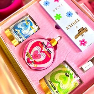 Limited Brand New PowerPuff Girls x Truly Beauty Shaving Set 🪒 SO CUTE💅💖